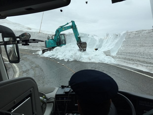 立山黑部积雪