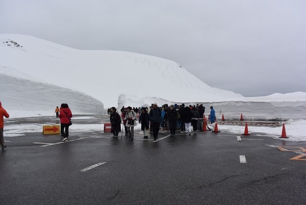 立山黑部大雪谷