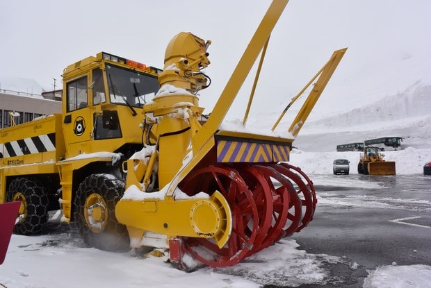 立山黑部大雪谷